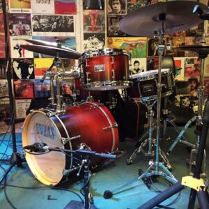 drum sets, brooks drum sets, handcrafted drum sets, custom drums, maple drum sets, jazz drum sets, 16" bass drum